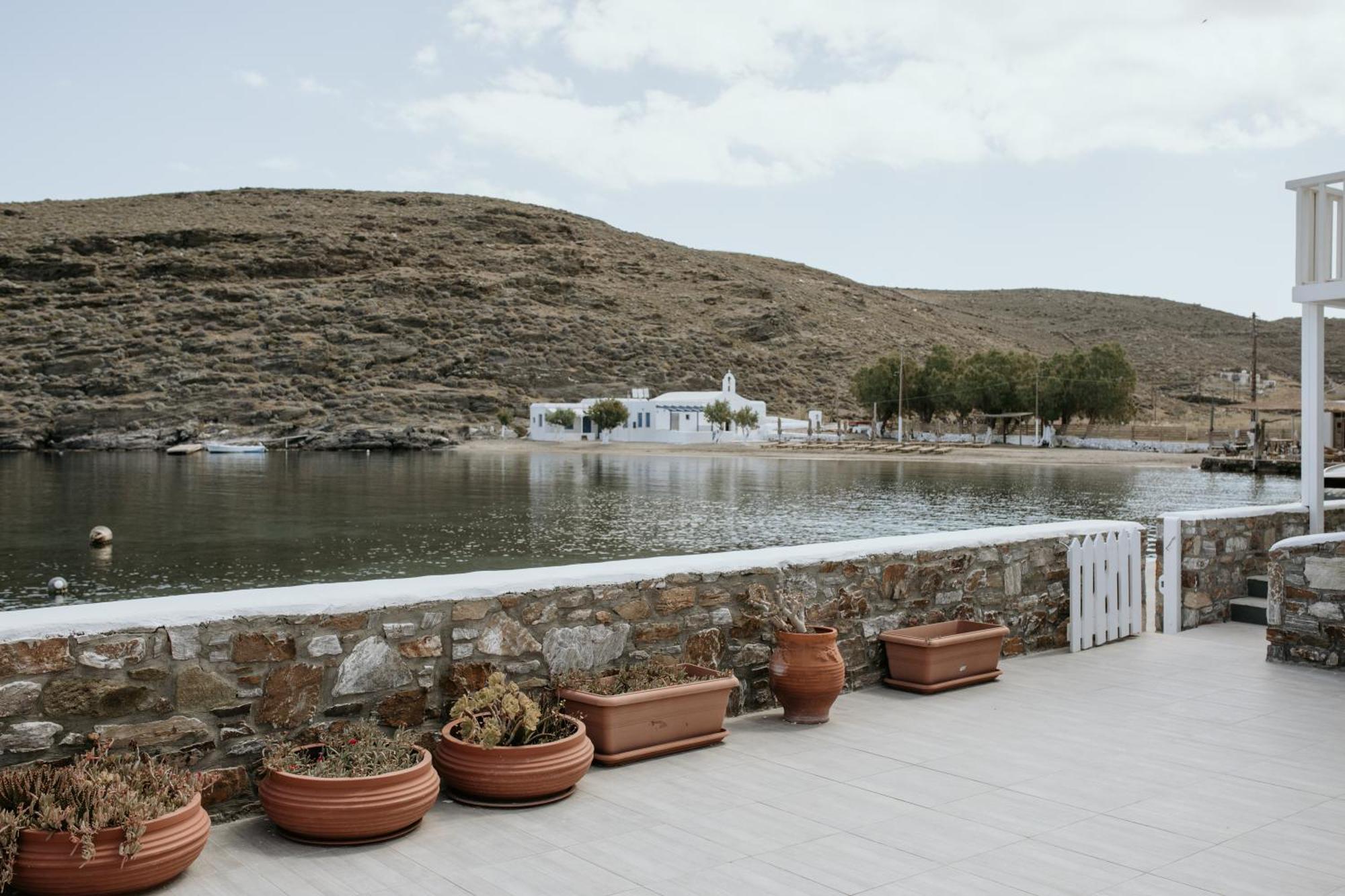 Yi & Thalassa Living By Khi Kíthnos Exterior photo